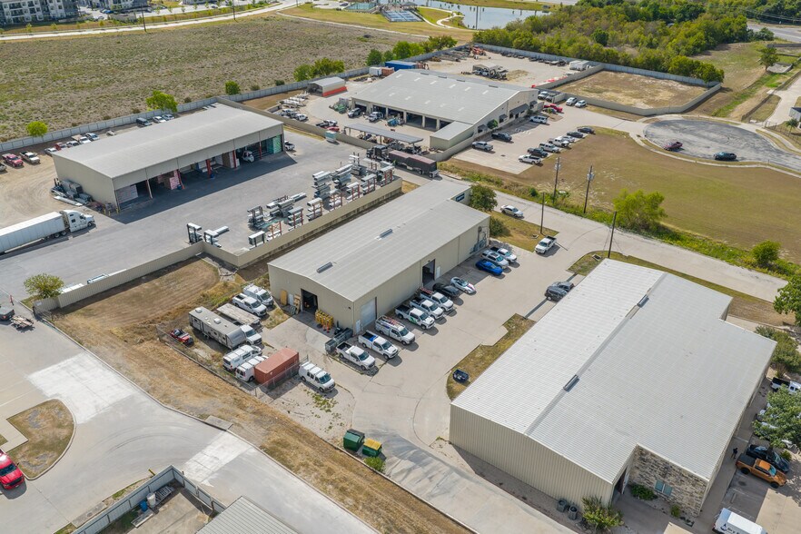 More Photos Of 13405 Immanuel Rd, Pflugerville Light Distribution For Lease