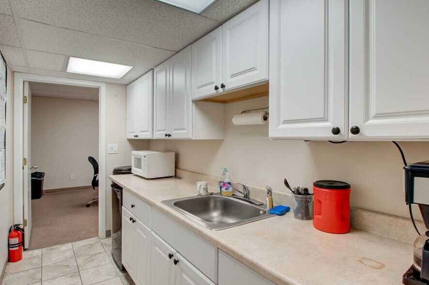 More Photos Of 56 Main St, Poughkeepsie Medical For Lease