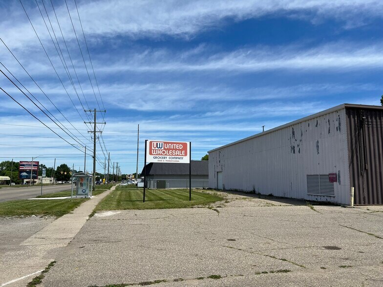 More Photos Of 5505 S Pennsylvania Ave, Lansing Warehouse For Sale