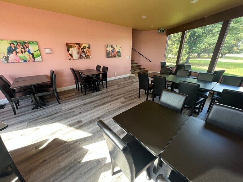 More Photos Of 10804 Wilkshire Blvd, Bolivar Office For Sale