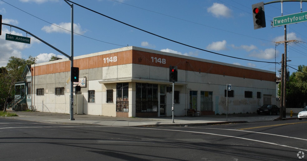 More Photos Of 1148 E San Antonio St, San Jose Warehouse For Sale