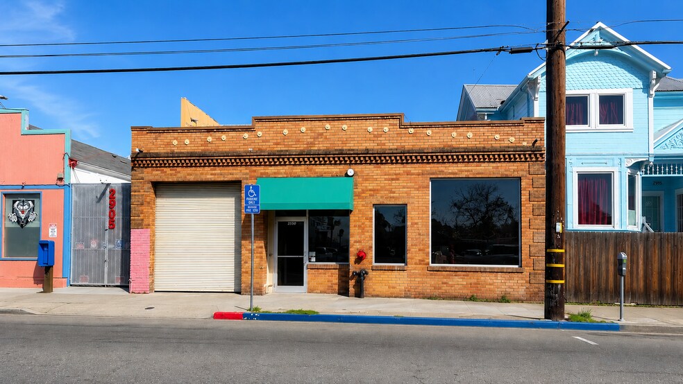 More Photos Of 2911 Shattuck Ave, Berkeley Storefront For Sale