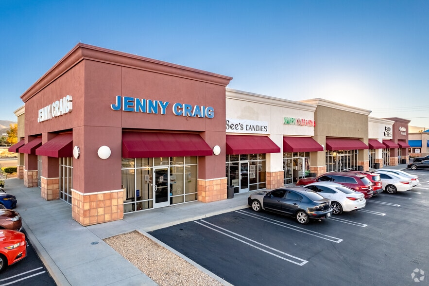 More Photos Of 39176-39532 10th St W, Palmdale Unknown For Lease