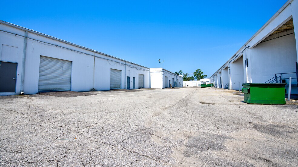 More Photos Of 8535 Baymeadows Rd, Jacksonville Unknown For Lease