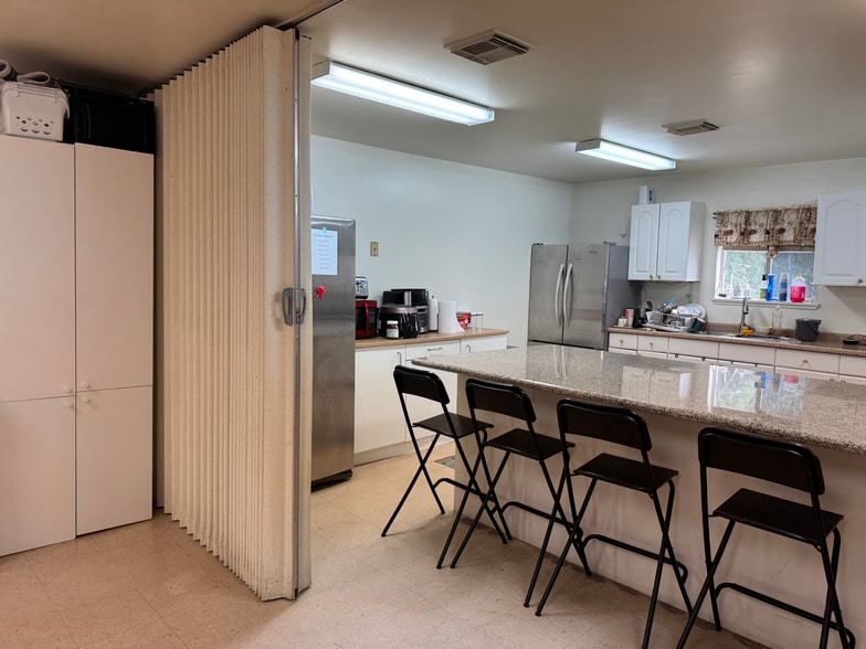 More Photos Of 2428 Wavell St, Houston Religious Facility For Sale