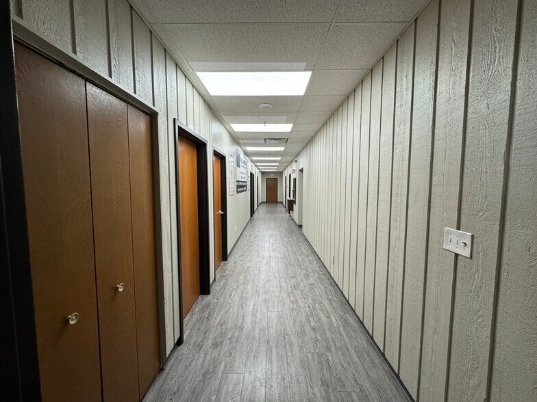 More Photos Of 2300 Michigan St, Hammond Warehouse For Lease