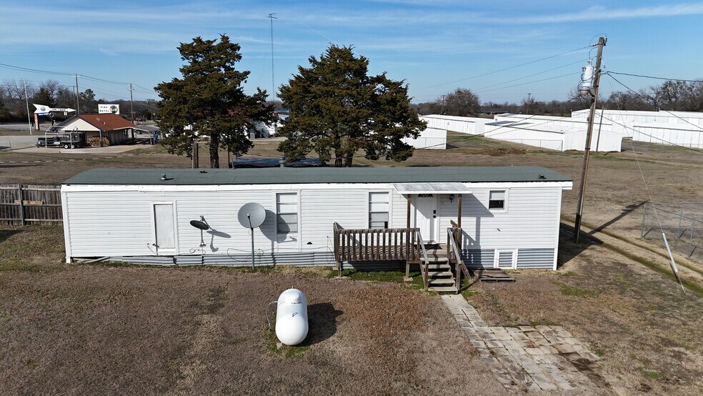 More Photos Of 75005 N Hwy 289, Pottsboro Hotel For Sale