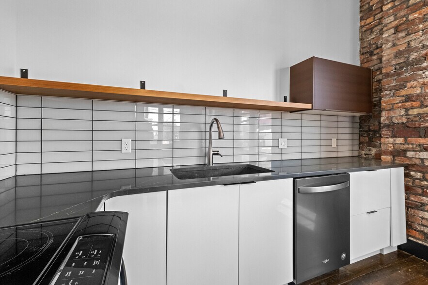 More Photos Of 124 S Joplin Ave, Joplin Warehouse For Sale