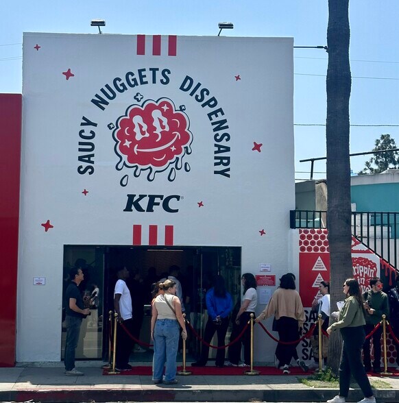 More Photos Of 1302-1306 Abbot Kinney Blvd, Venice Storefront Retail Residential For Lease