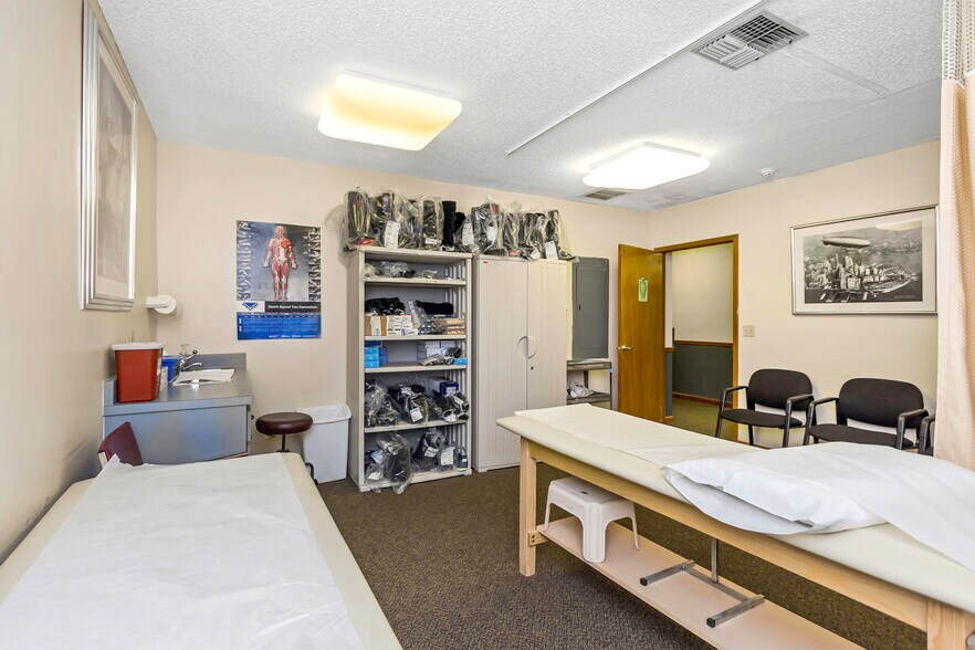 More Photos Of 701 N Hercules Ave, Clearwater Medical For Lease
