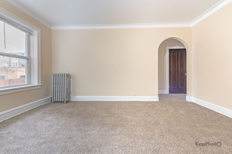 More Photos Of 2250-2258 W Rosemont Ave, Chicago Apartments For Sale