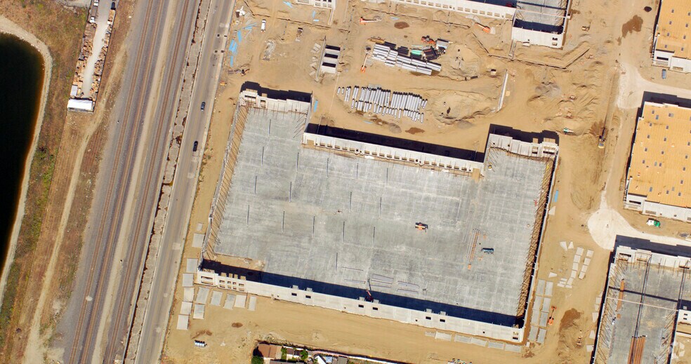 More Photos Of 4369 State St, Montclair Distribution For Sale