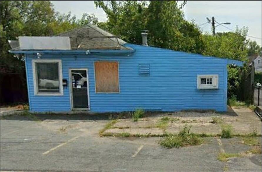 More Photos Of 4101 Wilkens Ave, Baltimore Storefront Retail Residential For Lease