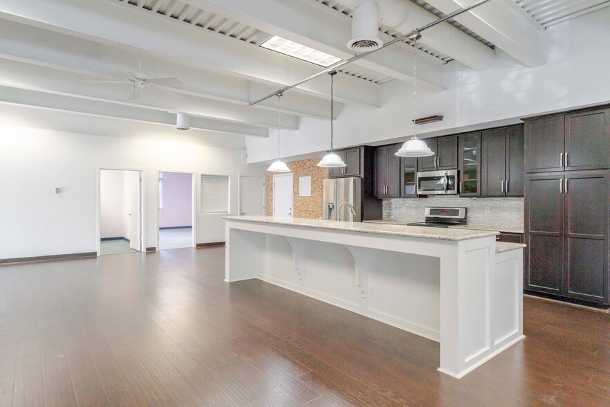 More Photos Of 1410 Incarnation Dr, Charlottesville Medical For Sale