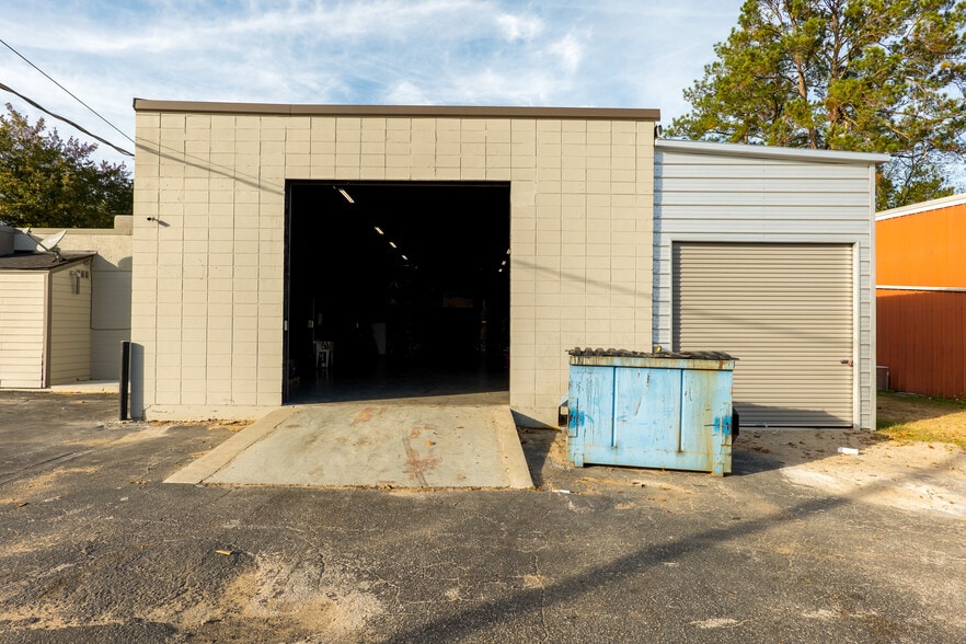 More Photos Of 1201 N Ashley St, Valdosta Auto Repair For Sale