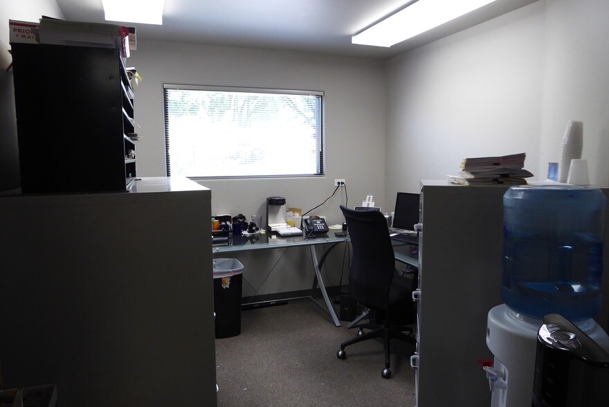 More Photos Of 132 E 5th St, Delta Office For Lease