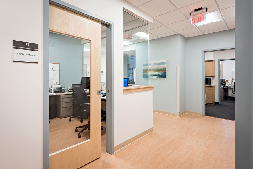 More Photos Of 33 Edgerton Dr, North Falmouth Medical For Sale