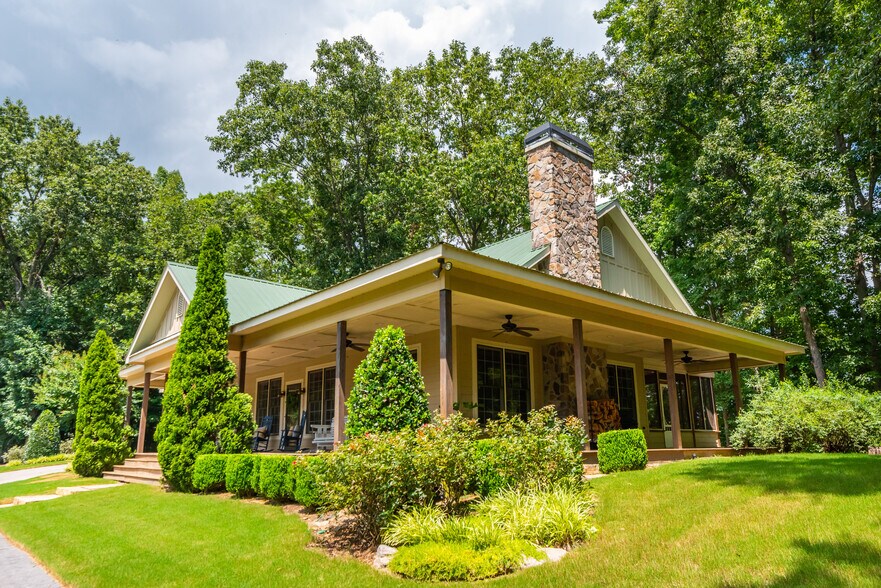 More Photos Of 565 Owens Gin Rd NE, Calhoun Lodge Meeting Hall For Sale