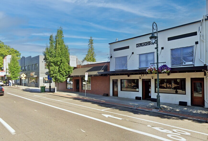 More Photos Of 1933-1937 Pacific Ave, Forest Grove General Retail For Sale