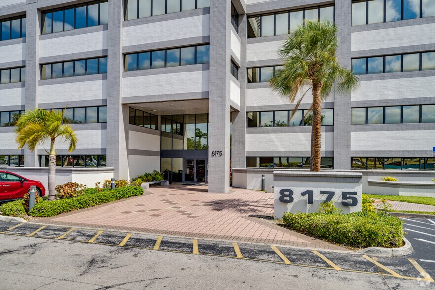 More Photos Of 7925 NW 12th St, Doral Office For Lease