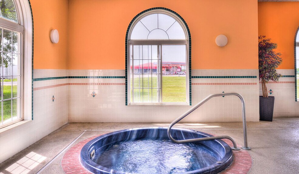 More Photos Of 10 Midway Rd, Eldon Hotel For Sale