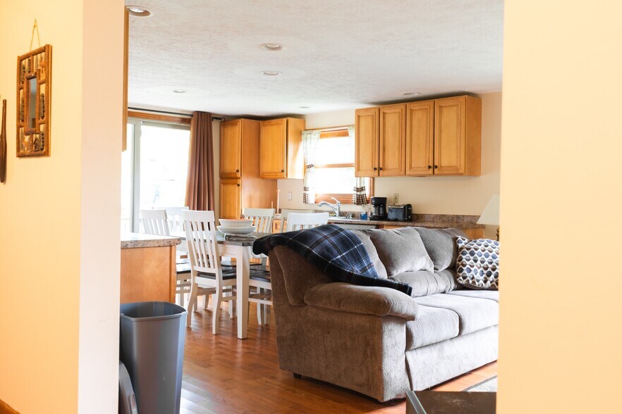 More Photos Of 151 Route 28, Inlet Restaurant For Sale