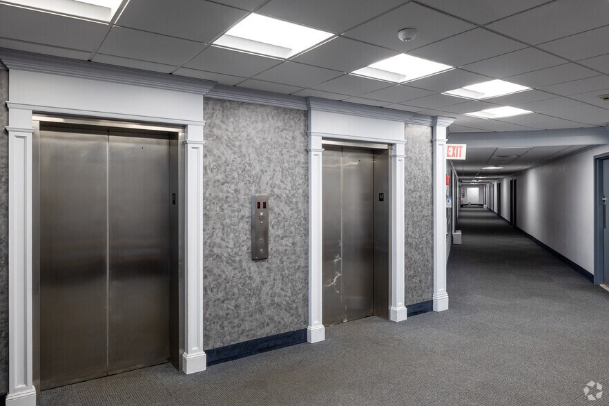 More Photos Of 175 Jericho Tpke, Syosset Office For Lease