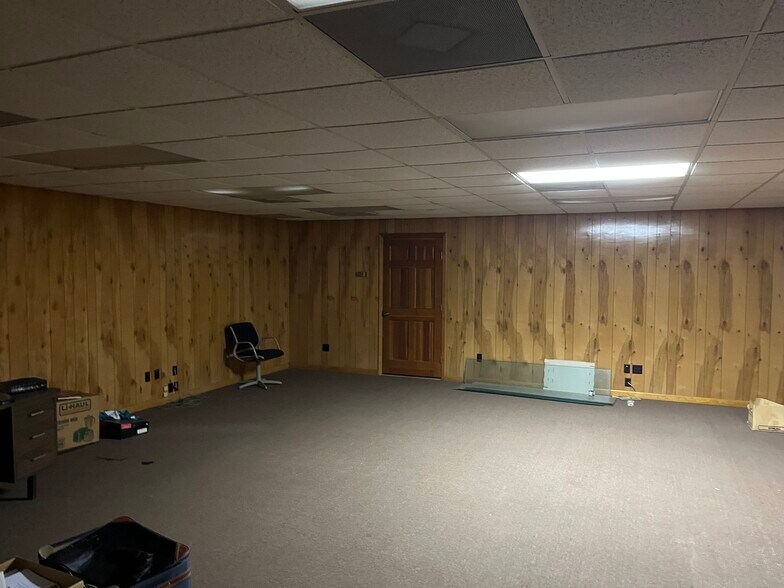 More Photos Of 5013 Park St, Jacksonville Auto Repair For Sale