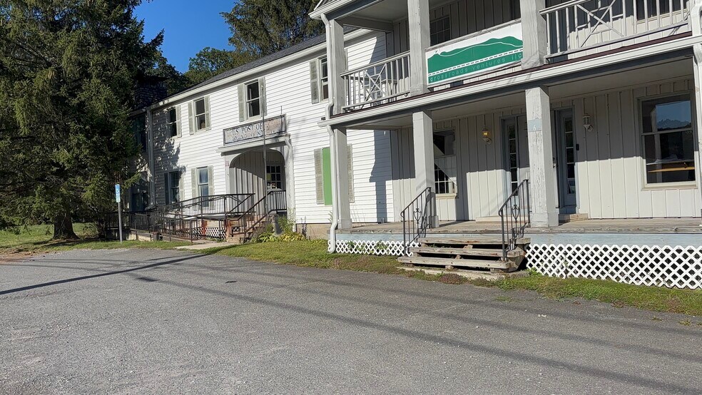 More Photos Of 6 Galli Curci rd, Highmount General Retail For Sale