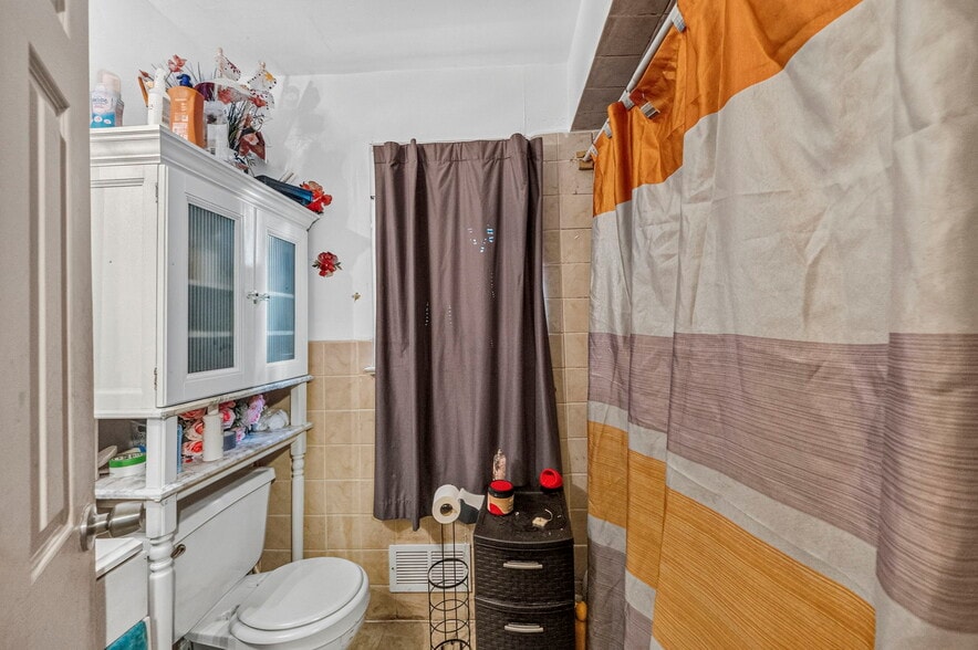 More Photos Of 308 Columbus Pl, New Brunswick Apartments For Sale