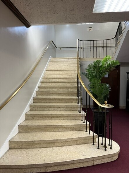 More Photos Of 2100 Middle Country Rd, Centereach Office For Sale