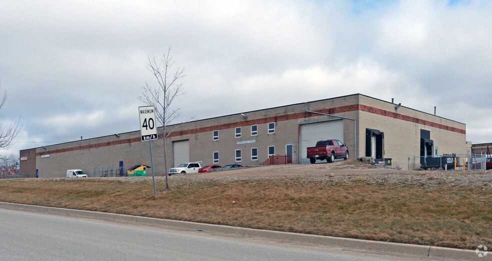 More Photos Of 11 Nicholas Beaver Rd, Puslinch Warehouse For Lease