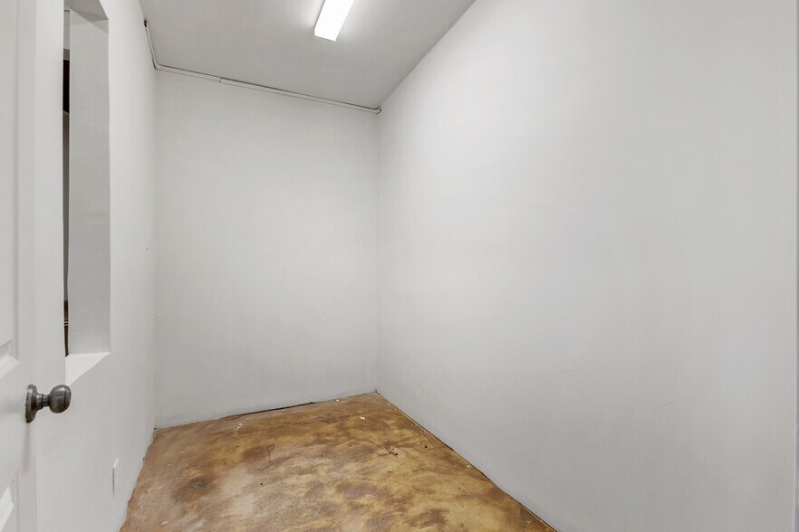 More Photos Of 770-780 S Arroyo Park, Pasadena Storefront Retail Office For Lease