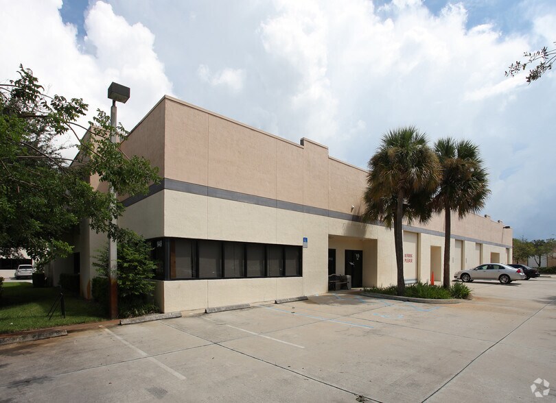 More Photos Of 1445 Jupiter Park Dr, Jupiter Unknown For Lease