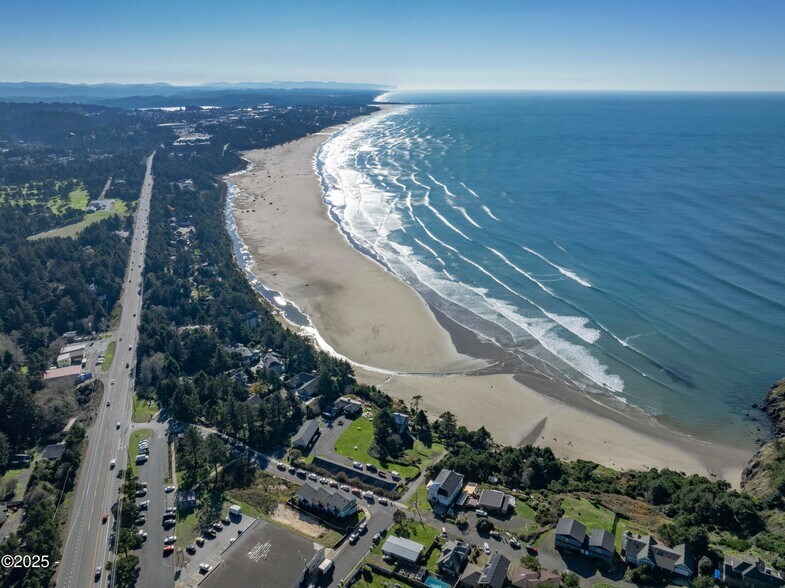 More Photos Of 4925 NW Woody Way, Newport Specialty For Sale