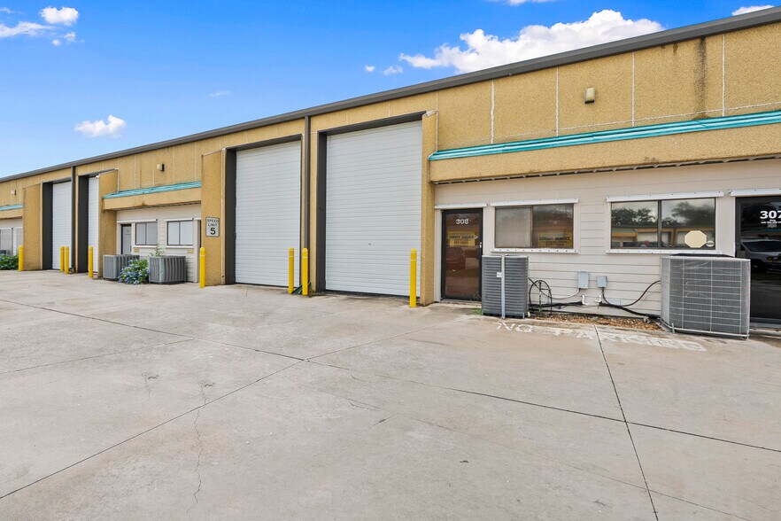 More Photos Of 1501 SE Decker Ave, Stuart Industrial For Sale
