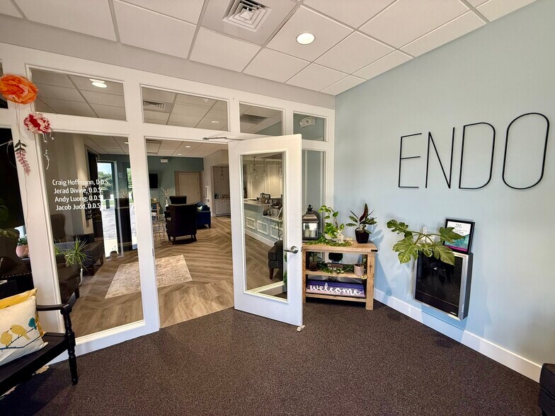 More Photos Of , Wichita Office For Sale