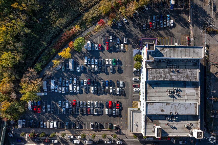 More Photos Of 50 Harrison St, Hoboken Office For Lease