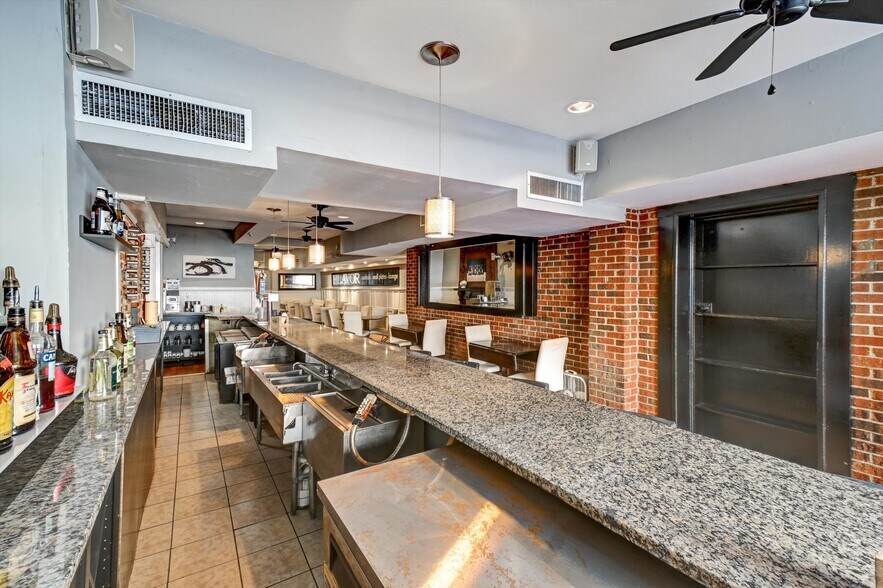 More Photos Of 15 E Centre St, Baltimore Bar For Sale