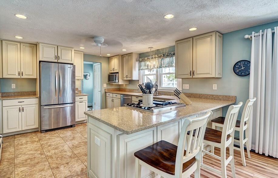 More Photos Of 2609 Long Beach Blvd, Long Beach Township Storefront Retail Residential For Sale