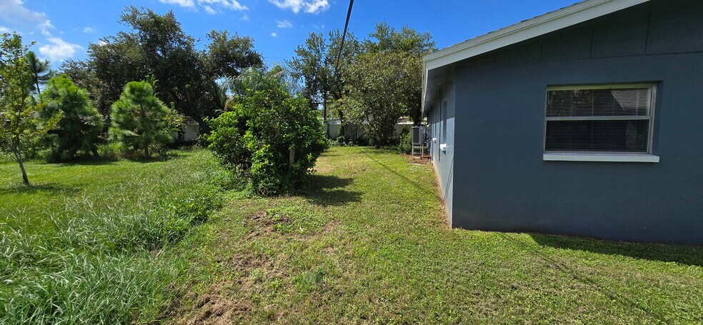 More Photos Of 3404 Dahlia Pl, Largo Apartments For Sale