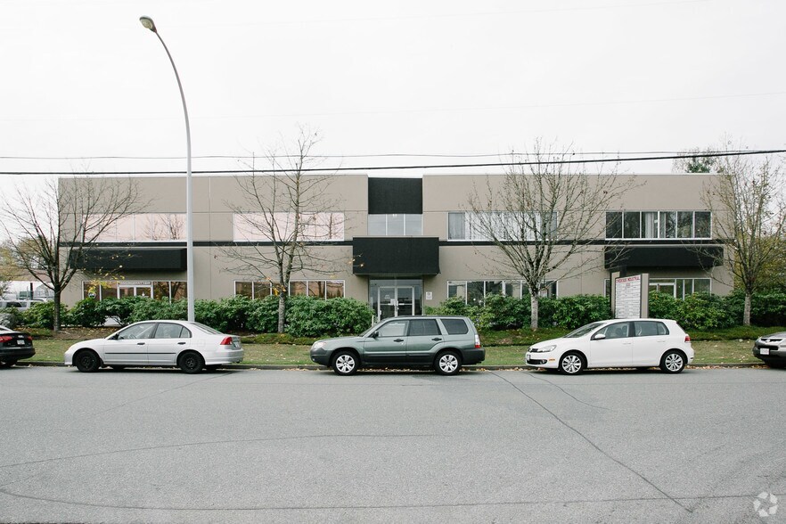 More Photos Of 8333 130th St, Surrey Flex For Sale