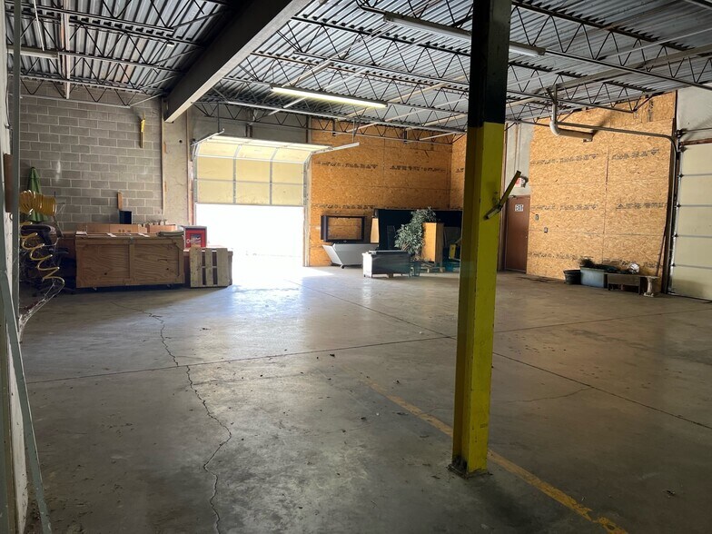 More Photos Of 35 Rockridge Rd, Englewood Warehouse For Sale