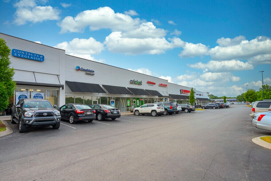 More Photos Of 7050-7088 Charlotte Pike, Nashville Unknown For Lease