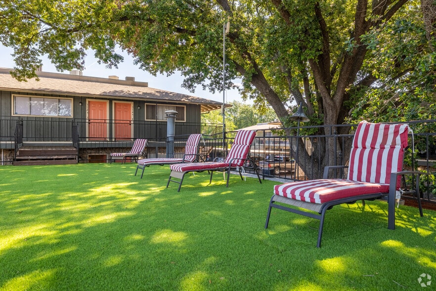 More Photos Of 7314-100 Oak Manor Dr, San Antonio Apartments For Sale