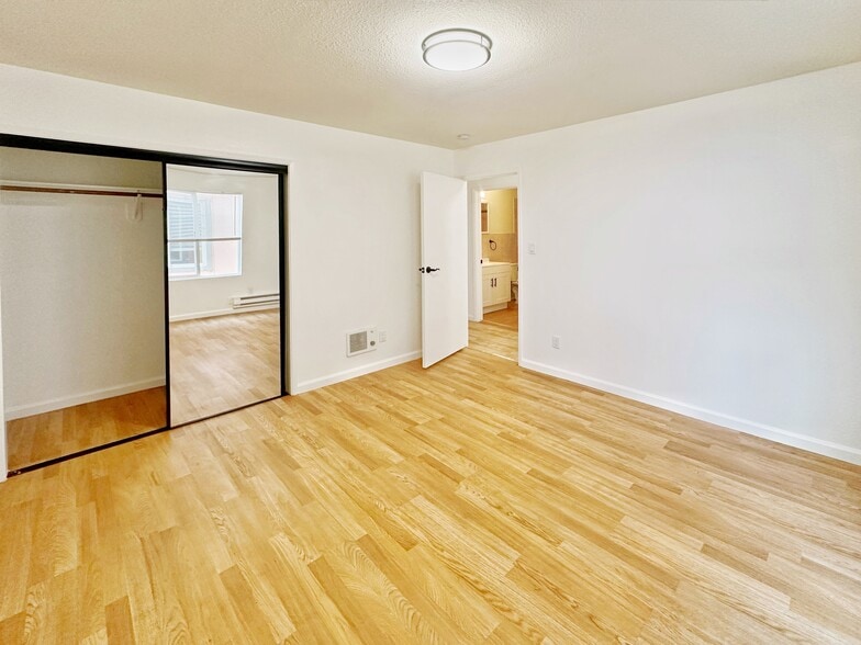 More Photos Of 1927-1929 Taraval St, San Francisco Apartments For Sale
