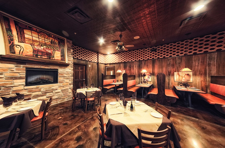 More Photos Of 2400 N Town Center Dr, Washington Restaurant For Sale