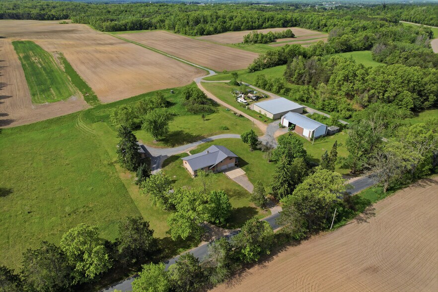 More Photos Of 9523 River Rd, Amherst Warehouse For Sale