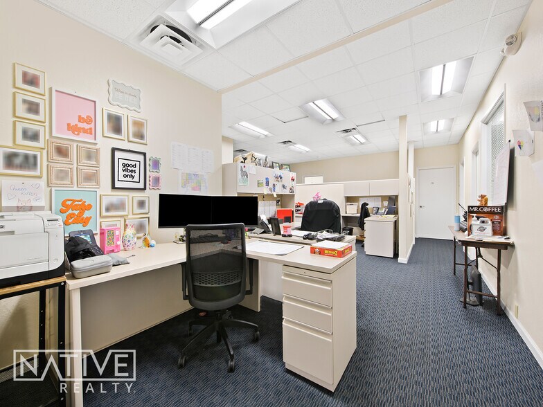 More Photos Of 533 NE 13th St, Fort Lauderdale Storefront Retail Office For Sale