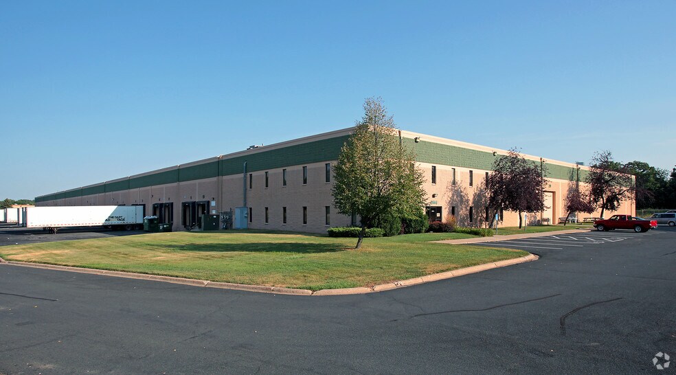 More Photos Of 2444 Enterprise Dr, Mendota Heights Warehouse For Lease